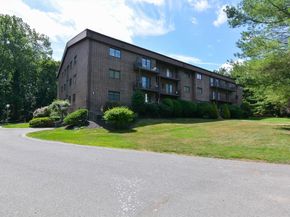 8 Ledgewood 20, Peabody MA 01960