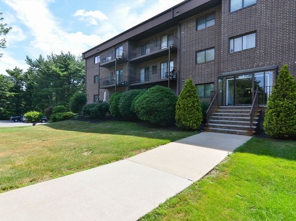 8 Ledgewood 20, Peabody MA 01960