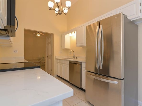 8 Ledgewood 20, Peabody MA 01960