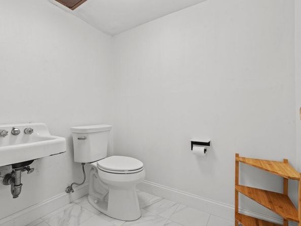 25 Lanewood Ave., Framingham MA 01701