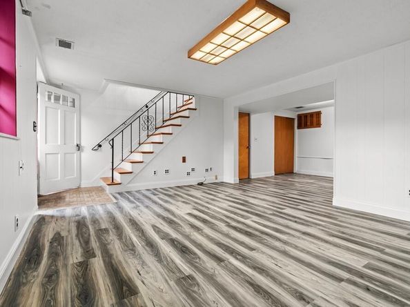 25 Lanewood Ave., Framingham MA 01701