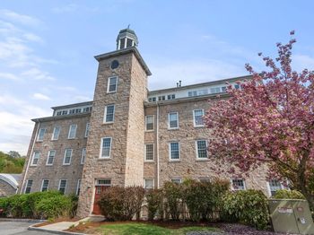 7 S Stone Mill Drive