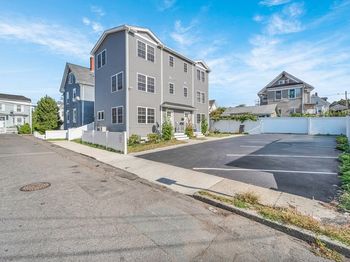 6b Pinkham Pl