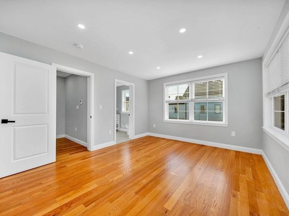 6b Pinkham Pl 2, Lynn MA 01902
