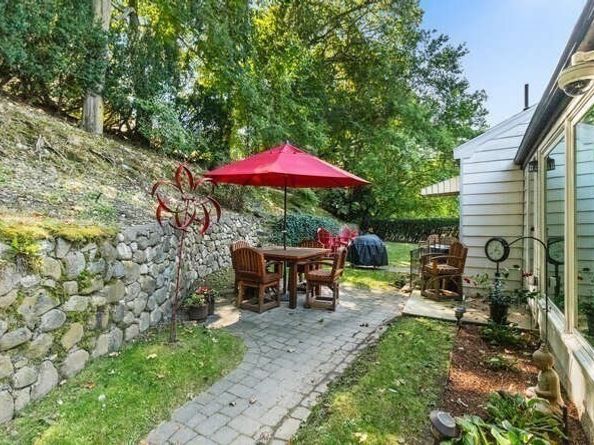 318 Austin  St A, Newton MA 02465