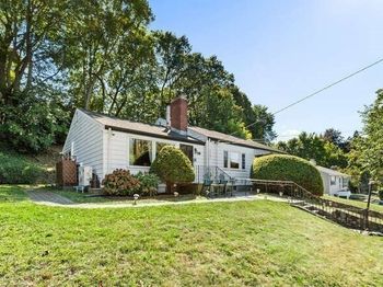 318 Austin  St