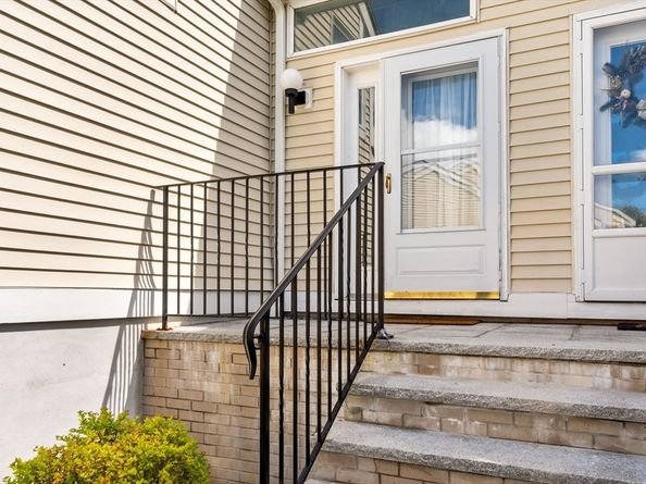 305 Centre Lane 305, Walpole MA 02081