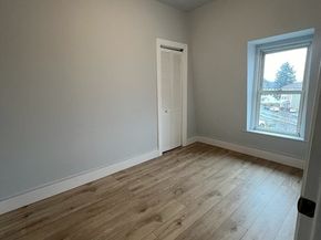 7 Winthrop St, Worcester MA 01604