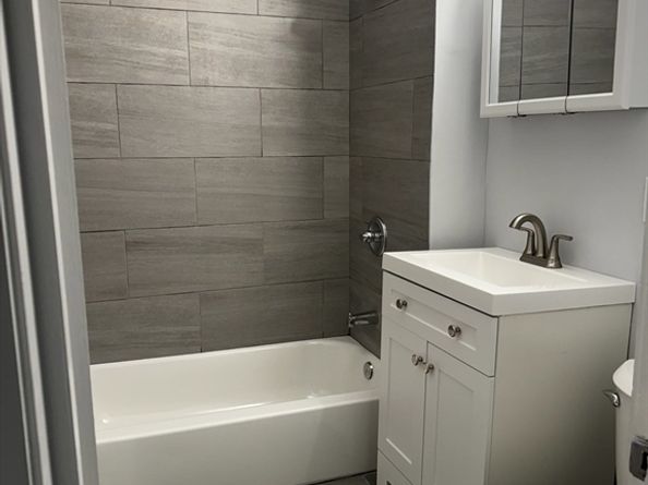 7 Winthrop St, Worcester MA 01604