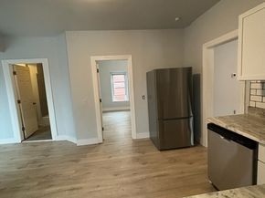 7 Winthrop St, Worcester MA 01604