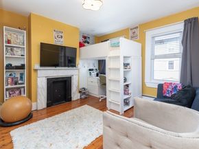 89 Baxter St, Boston MA 02127