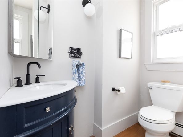 89 Baxter St, Boston MA 02127
