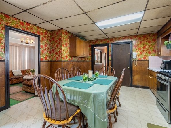 6 Birch Hill Ave, Wakefield MA 01880