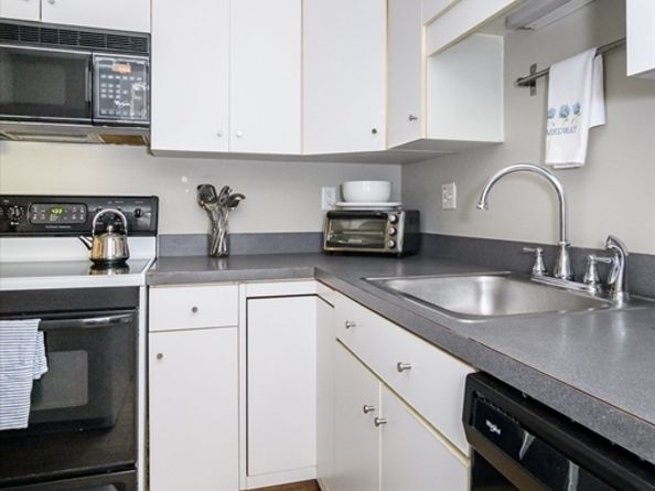 14 Sanford St 56, Medway MA 02053