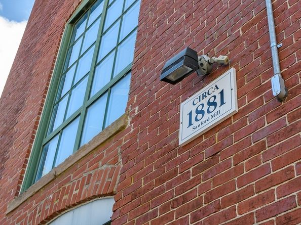 14 Sanford St 56, Medway MA 02053