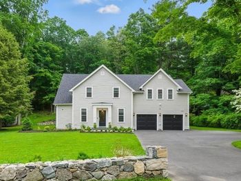 98 Great Plain Ave