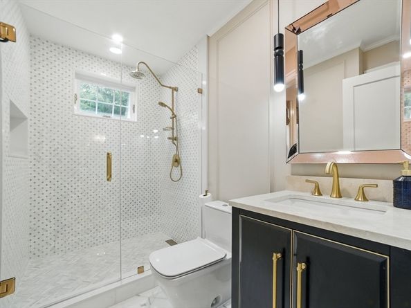 98 Great Plain Ave, Wellesley MA 02482