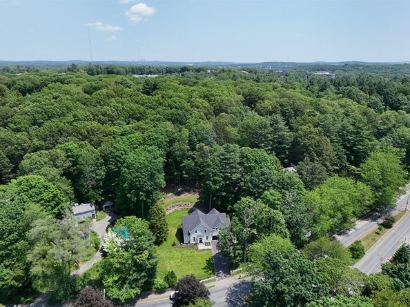 98 Great Plain Ave, Wellesley MA 02482