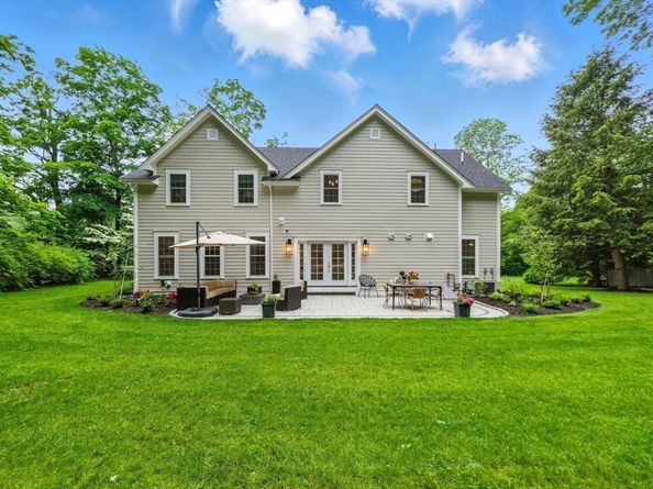 98 Great Plain Ave, Wellesley MA 02482