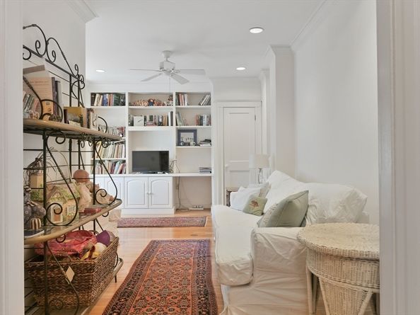 250 Commonwealth Avenue 7, Boston MA 02116