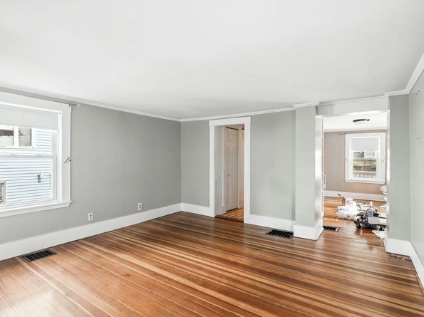 98 Bridge St, Beverly MA 01915