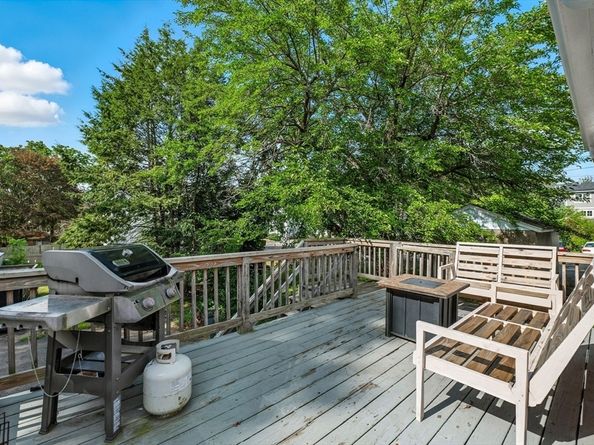 98 Bridge St, Beverly MA 01915