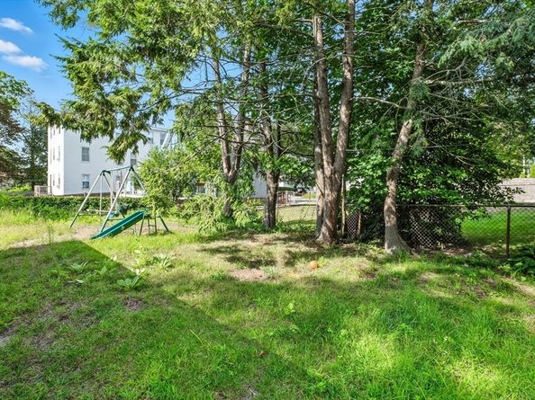 98 Bridge St, Beverly MA 01915