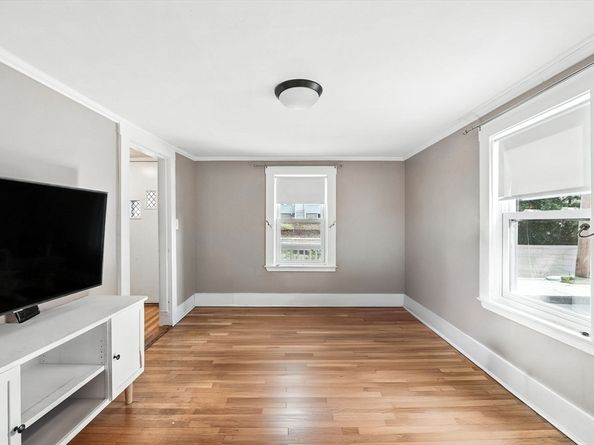 98 Bridge St, Beverly MA 01915