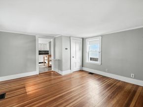 98 Bridge St, Beverly MA 01915