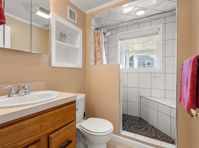 5 65th St, Newburyport MA 01950