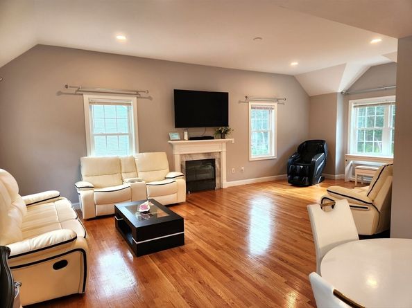 399 North Street, Tewksbury MA 01876