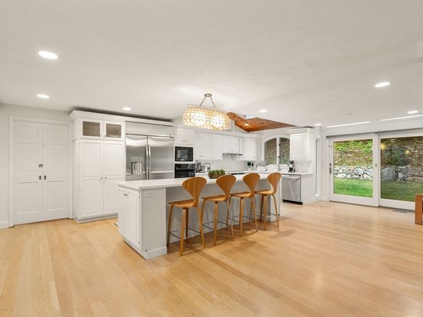 11 Skylar Drive, Southborough MA 01772