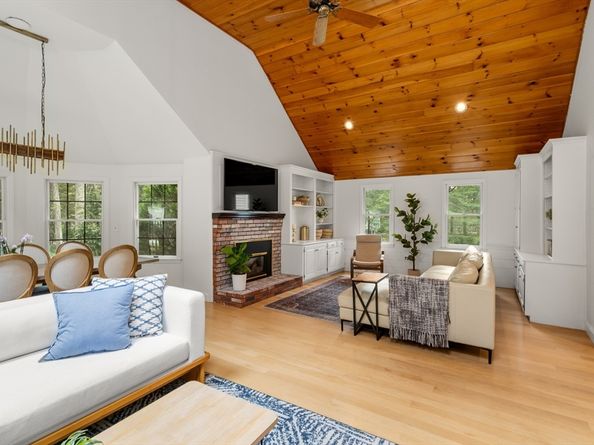 11 Skylar Drive, Southborough MA 01772