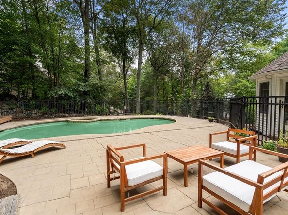 11 Skylar Drive, Southborough MA 01772