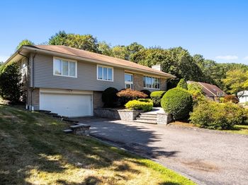10 Idylwilde Rd