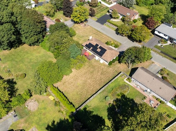 10 Idylwilde Rd, Lexington MA 02421