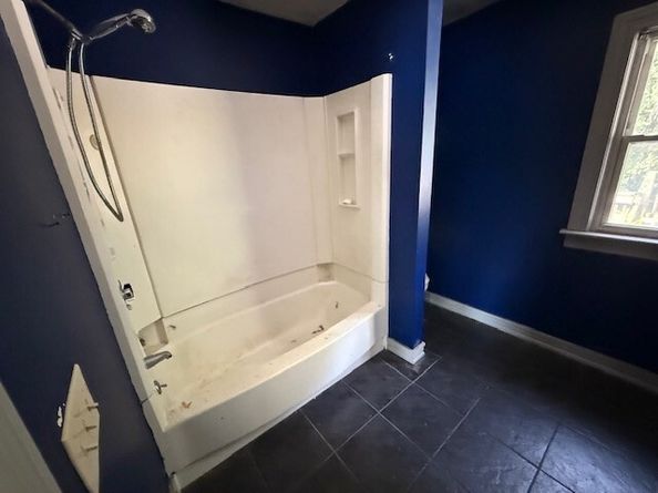 7 Heather Ave, Millbury MA 01527