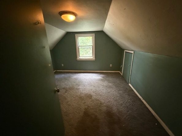 7 Heather Ave, Millbury MA 01527