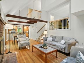 28 Pine St, Duxbury MA 02332