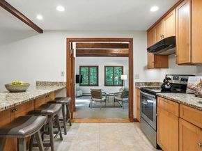 28 Pine St, Duxbury MA 02332