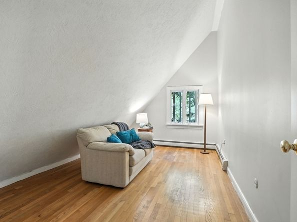 28 Pine St, Duxbury MA 02332