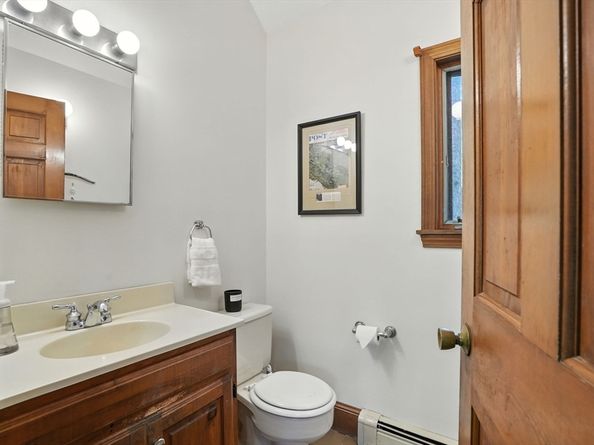 28 Pine St, Duxbury MA 02332