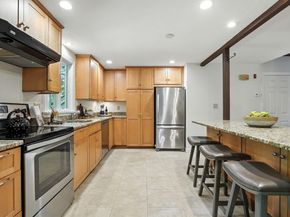 28 Pine St, Duxbury MA 02332