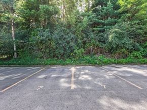17 Bixby Rd 7, Spencer MA 01562