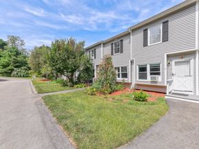 17 Bixby Rd 7, Spencer MA 01562