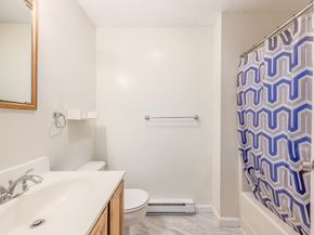 17 Bixby Rd 7, Spencer MA 01562