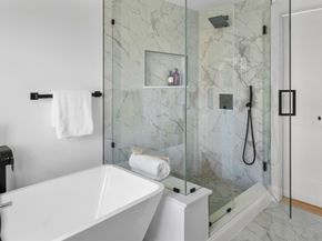 171 Shaw Rd, Brookline MA 02467