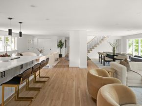 171 Shaw Rd, Brookline MA 02467