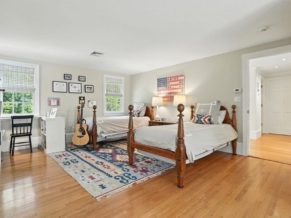 39 Bay Pond Rd, Duxbury MA 02332