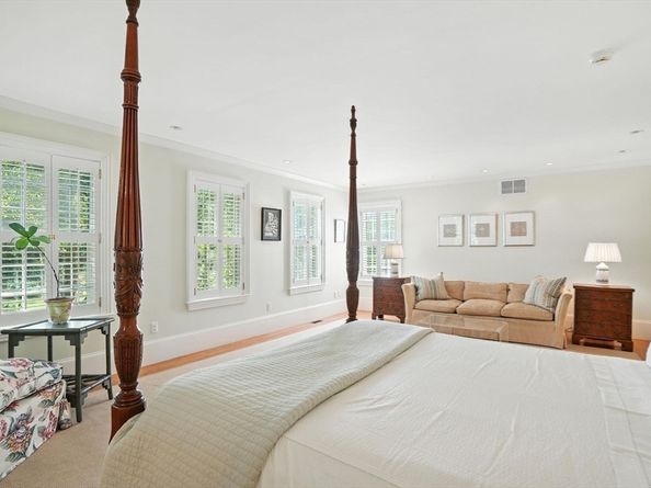 39 Bay Pond Rd, Duxbury MA 02332